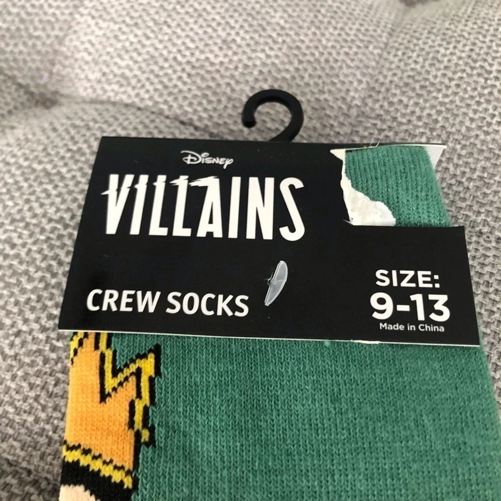 Disney Villains: Evil Queen crew socks